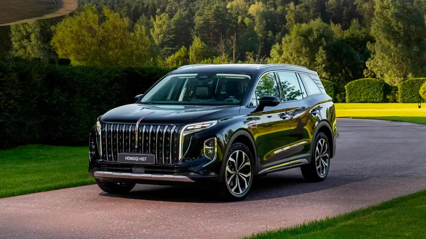 Новый Hongqi HS7
