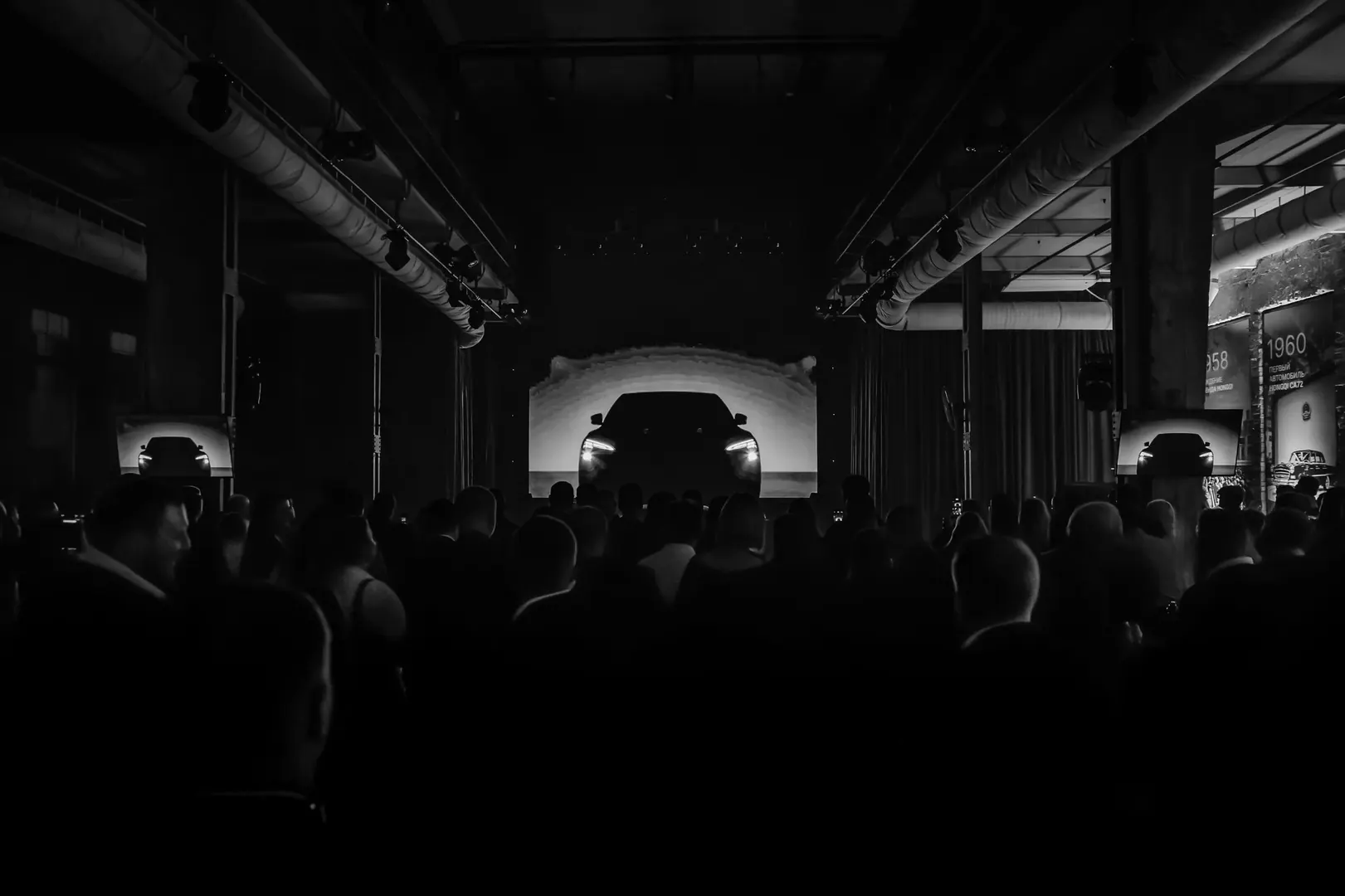 Hongqi H5 2026 получил новый интерьер и комплектацию Deluxe Hongqi H5 2026 получил новый интерьер и комплектацию Deluxe